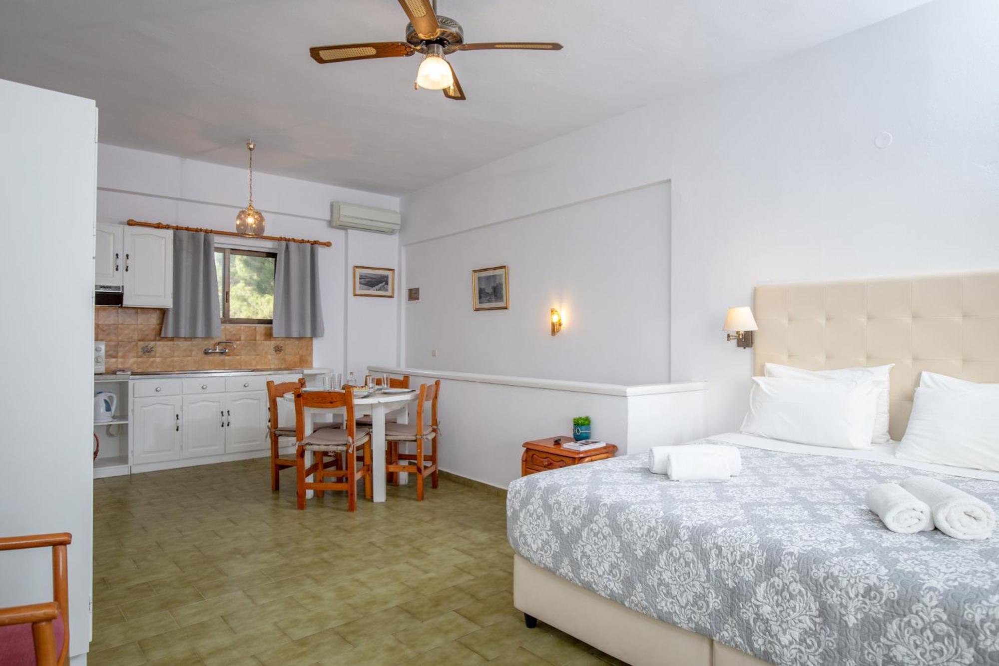אגיה פוטיה Ferma Solaris Apartments מראה חיצוני תמונה
